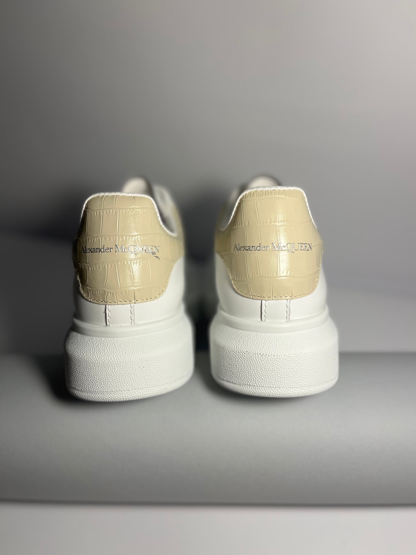 Alexander McQueen Beige