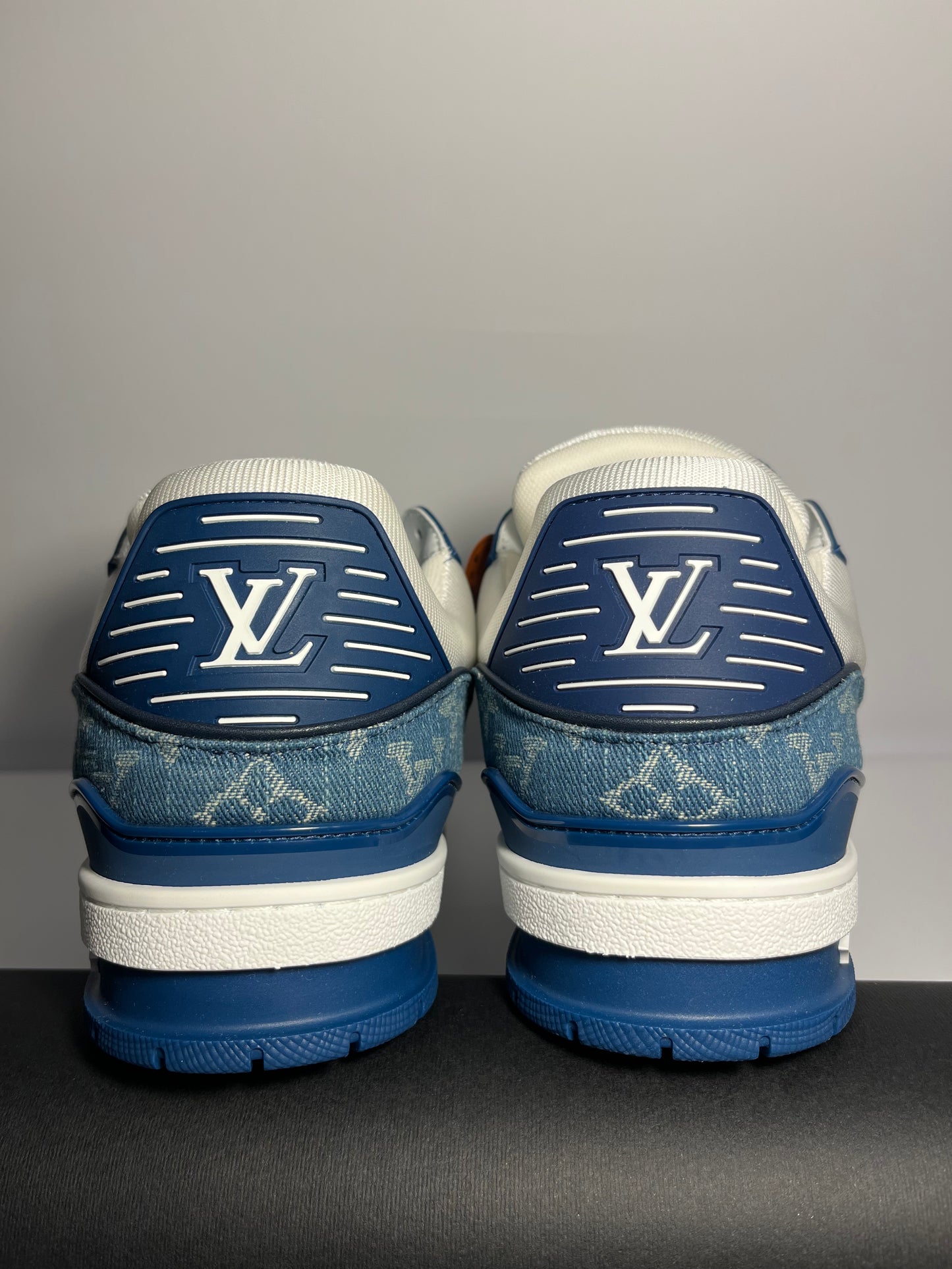 LV Blue